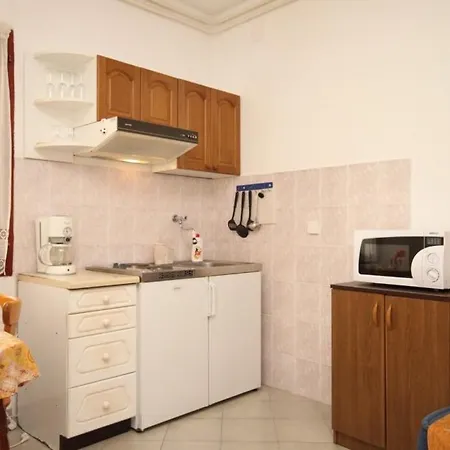 Apartamento With A Parking Space - Pobri, - 7851 Opatija