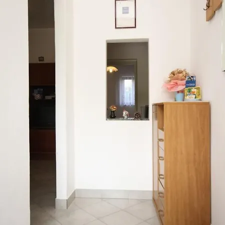 With A Parking Space - Pobri, - 7851 דירה *